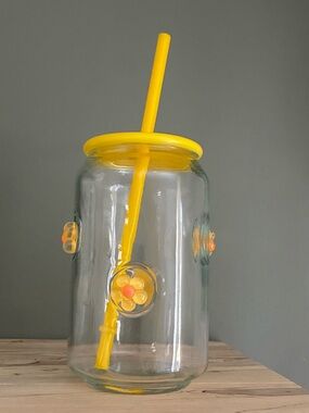 NWOT Clear Glass Flower Straw Tumbler with Yellow Lid